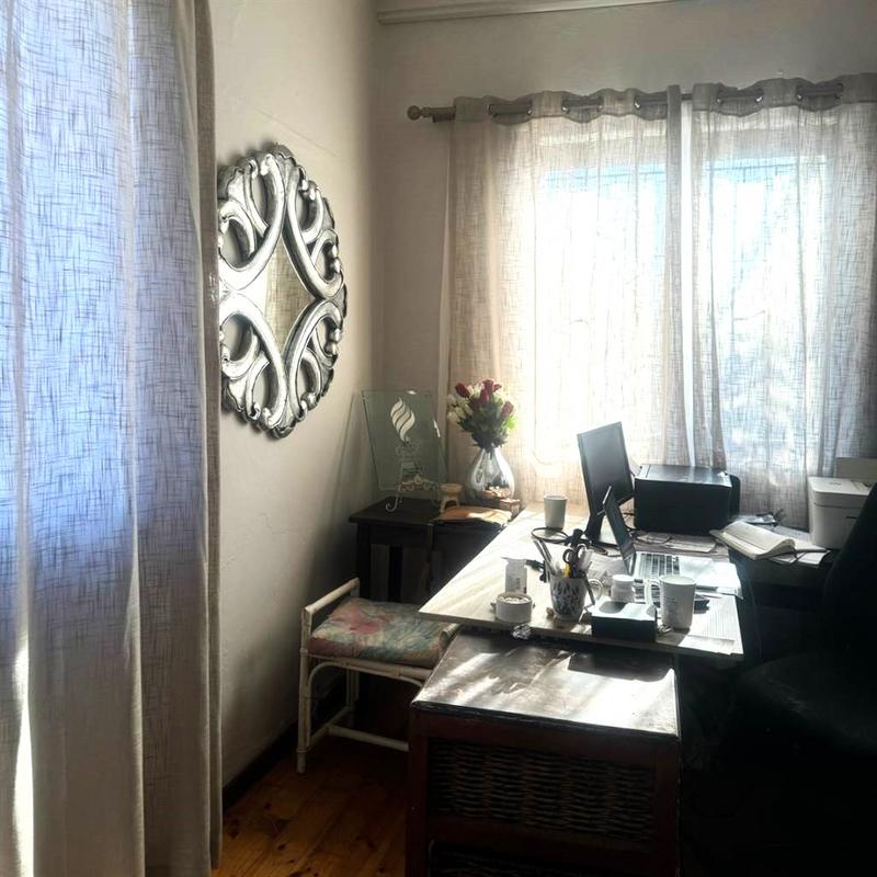 4 Bedroom Property for Sale in Bodorp Western Cape